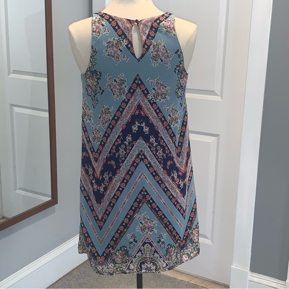 iZ Byer  Floral Boho Dress size M - Picture 6 of 9
